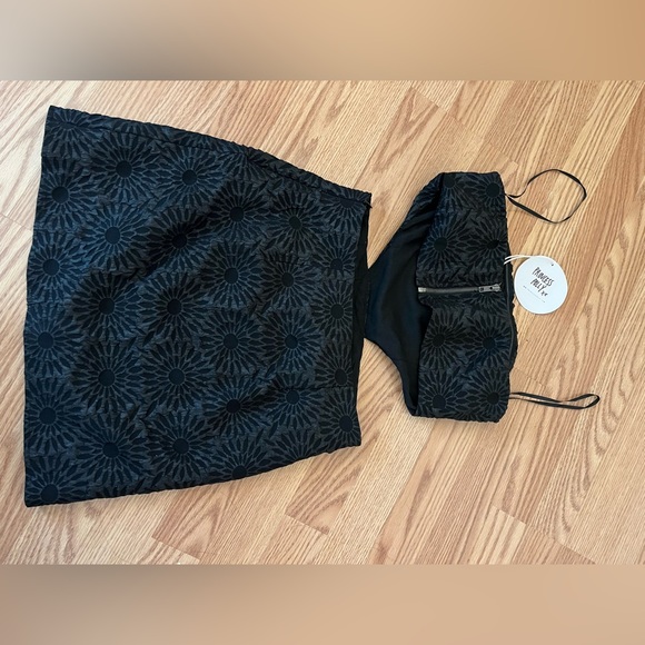 PRINCESS POLLY NWT/Never Worn Cut Out Mini Dress - Picture 4 of 6